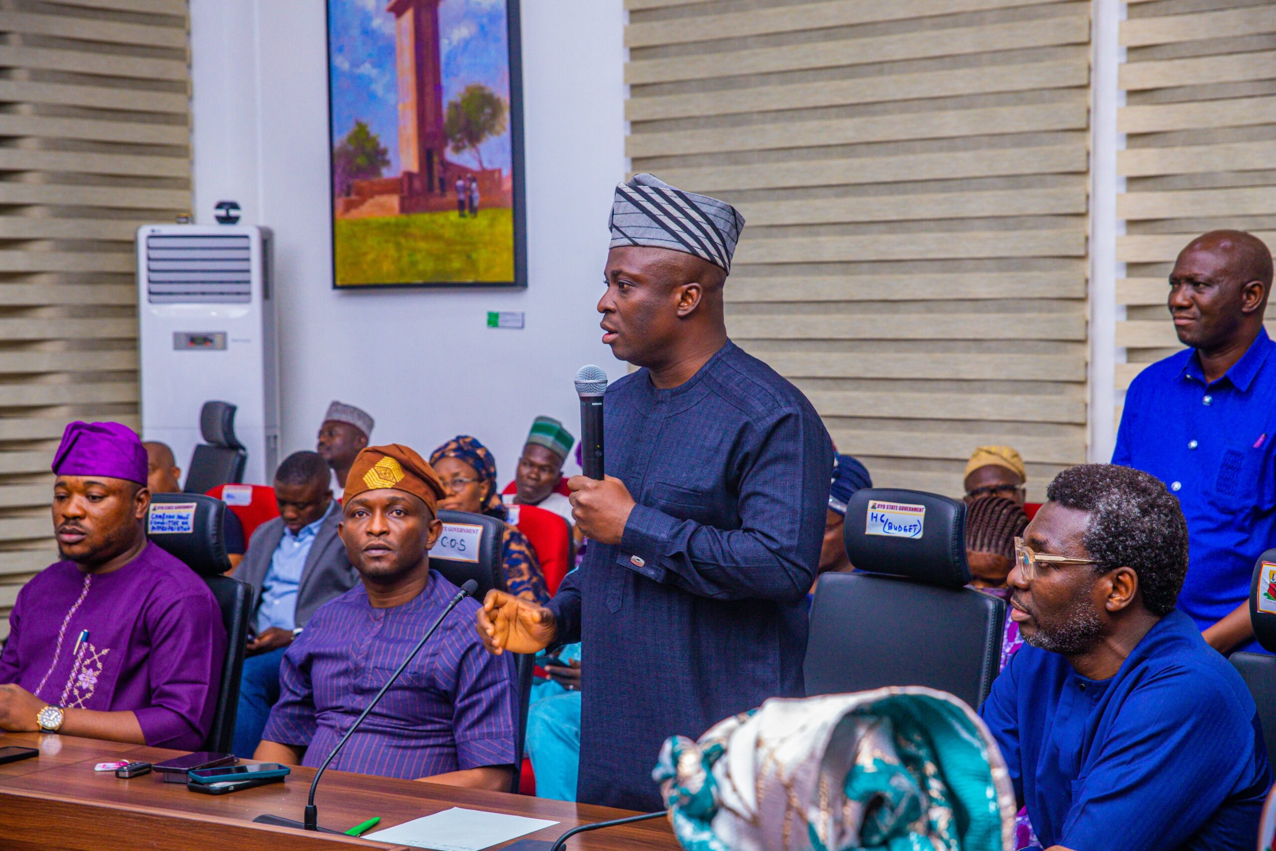 OYO StateGov. Makinde Signs 2024 Appropriation Bill Passed By House of